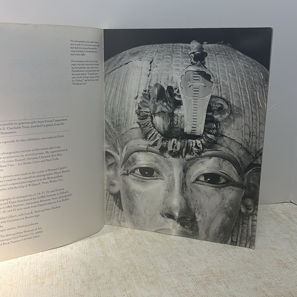 Treasures of Tutankhamen Book 1976 paperback - Metropolitan Museum - Picture 4 of 9